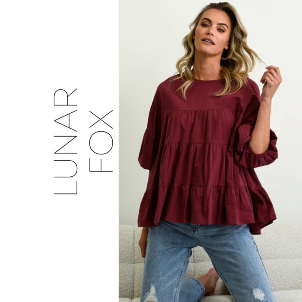 Women's Chic Burgundy Blouse